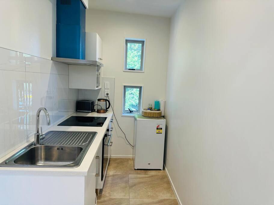 Otahuhu Town Centre Brand New Apartment 8B Auckland Exteriör bild